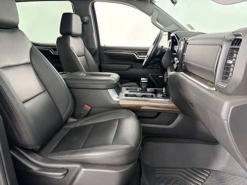 Used 2022 Chevrolet Silverado 1500 LT Trail Boss w/ LT Trail Boss Premium Package AWD/4WD image 31