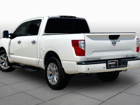 Used 2021 Nissan Titan SV w/ SV Convenience Package AWD/4WD image 12