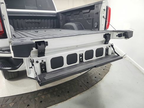 Used 2022 GMC Sierra 2500 AT4 w/ AT4 Premium Plus Package AWD/4WD image 54