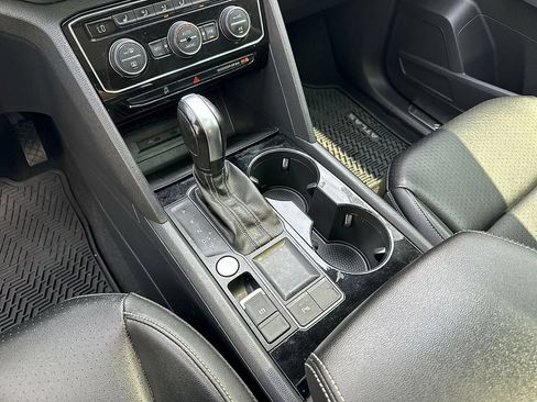 Used 2022 Volkswagen Atlas SE FWD image 20