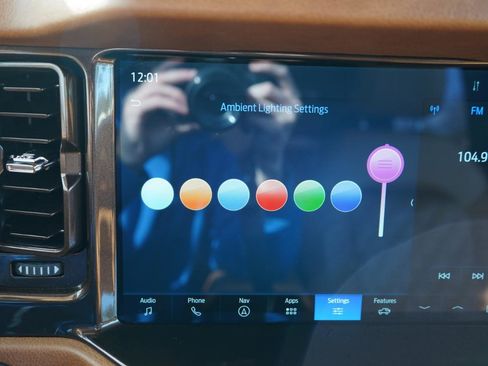 Used 2025 Ford Bronco Badlands image 59