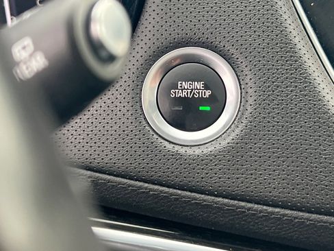 Used 2022 Cadillac XT5 Premium Luxury image 22