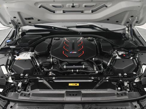 Used 2025 BMW M5 w/ Carbon Package image 31