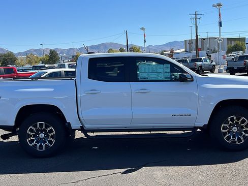 New 2026 Chevrolet Colorado Z71 w/ Technology Package AWD/4WD image 4