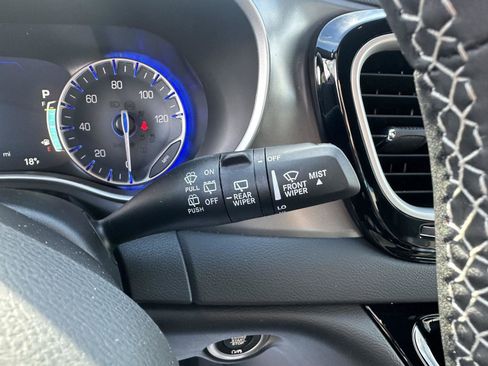 Used 2026 Chrysler Voyager LX FWD image 26