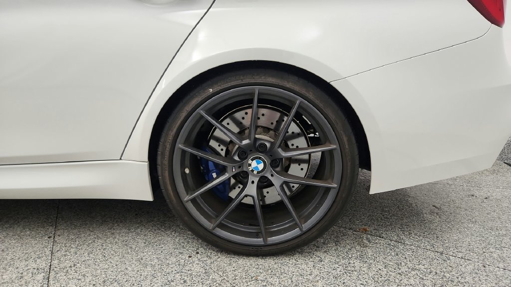 Used 2018 BMW M3 CS w/ Executive Package RWD image 19