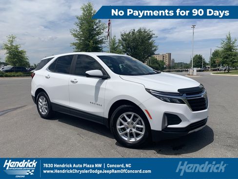 Used 2024 Chevrolet Equinox LT FWD image 1