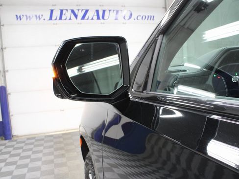 Used 2024 Chevrolet Tahoe Z71 image 73