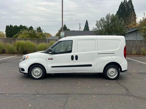 Used 2022 RAM ProMaster City Tradesman image 2