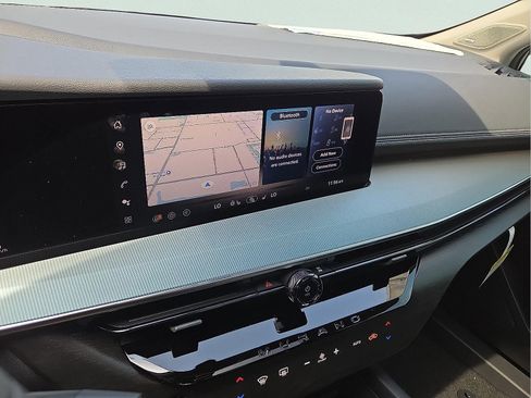 New 2025 Nissan Murano SL image 16