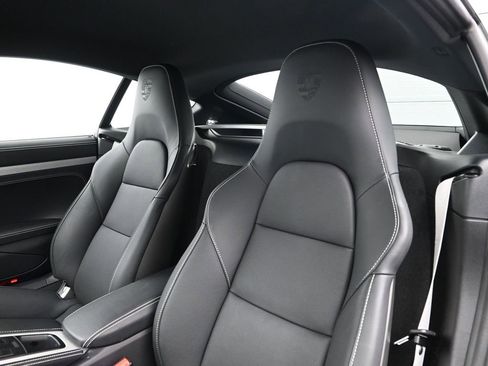 Used 2025 Porsche 718 Cayman image 5