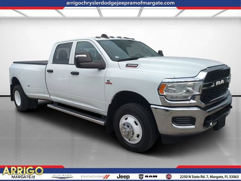 Used 2024 RAM 3500 Tradesman w/ Chrome Appearance Group image 1