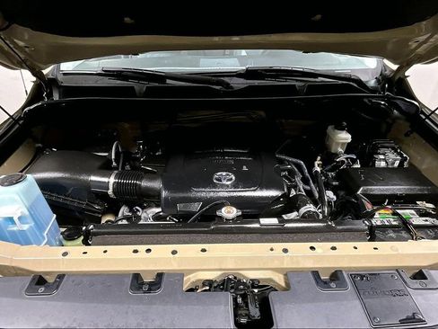 Used 2019 Toyota Tundra SR5 image 9