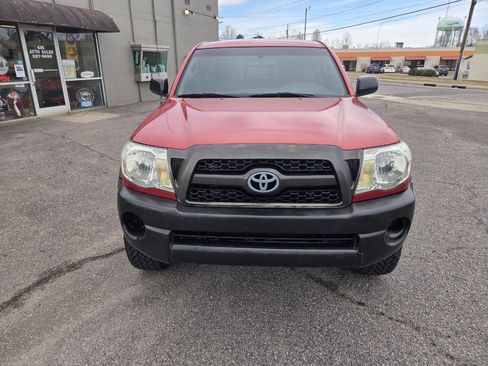 Used 2011 Toyota Tacoma 4x4 Regular Cab image 3