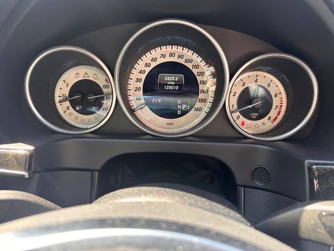 Used 2016 Mercedes-Benz E 350 4MATIC Sedan w/ Premium Package image 23
