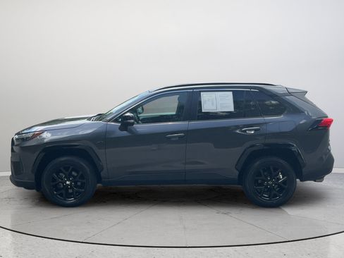 Used 2023 Toyota RAV4 XLE w/ Convenience Package FWD image 10