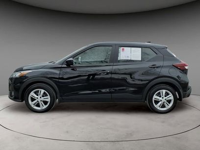 Certified 2025 Nissan Kicks Play S