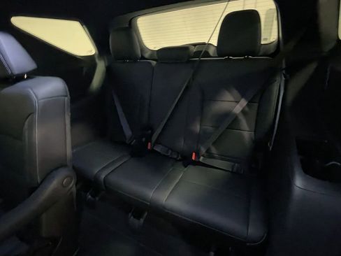 Used 2026 Chevrolet Traverse LT image 19