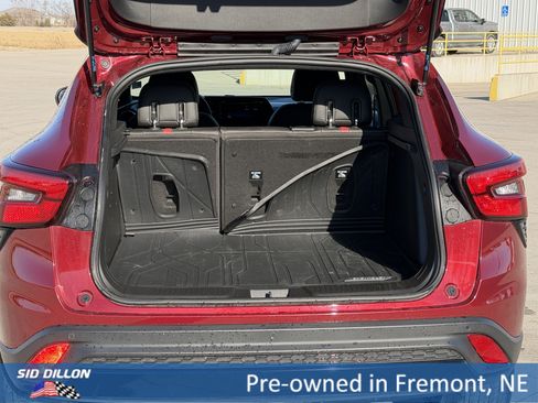 Used 2025 Chevrolet Trax RS w/ Driver Confidence Package image 5