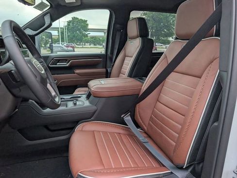 New 2026 GMC Sierra 3500 Denali Ultimate AWD/4WD image 19