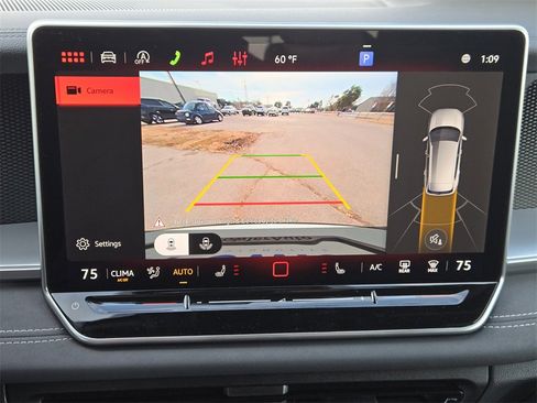 New 2026 Volkswagen Tiguan SE R-Line image 15