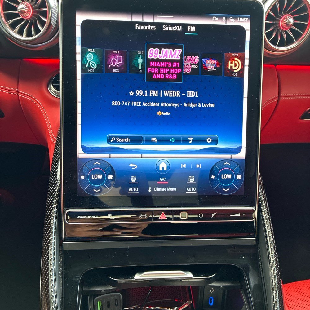 Used 2025 Mercedes-Benz AMG GT 63 image 31