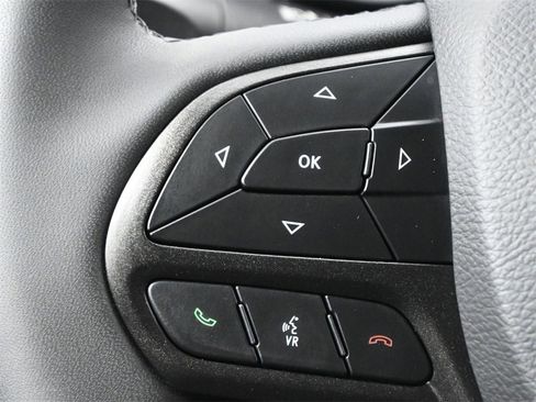 Used 2022 Jeep Cherokee Trailhawk image 6