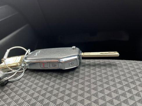 Used 2025 Kia Soul LX w/ LX Technology Package image 21