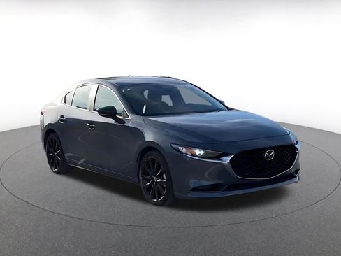 Used 2025 MAZDA MAZDA3 s image 3