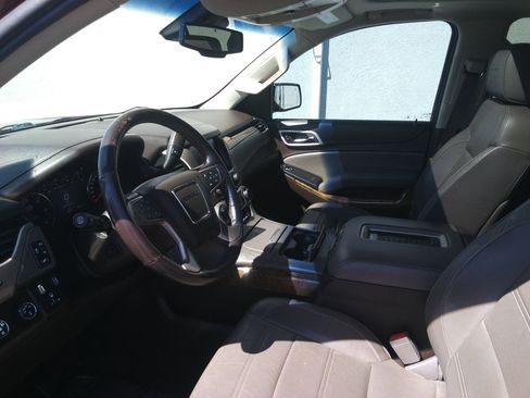 Used 2016 GMC Yukon XL Denali w/ Open Road Package AWD/4WD image 15