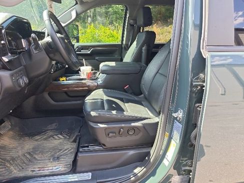 Used 2025 Chevrolet Silverado 2500 LT w/ All Star Edition AWD/4WD image 8