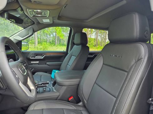 New 2026 GMC Sierra 1500 Denali w/ Denali Reserve Package AWD/4WD image 15