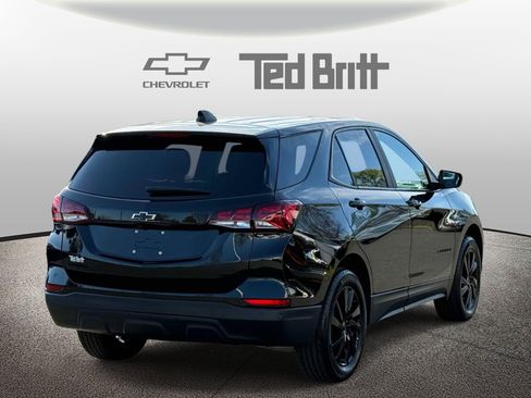 Certified 2024 Chevrolet Equinox LS w/ LS Convenience Package AWD/4WD image 4