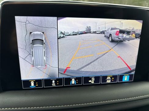 Used 2021 Chevrolet Tahoe Premier w/ Premium Package image 32