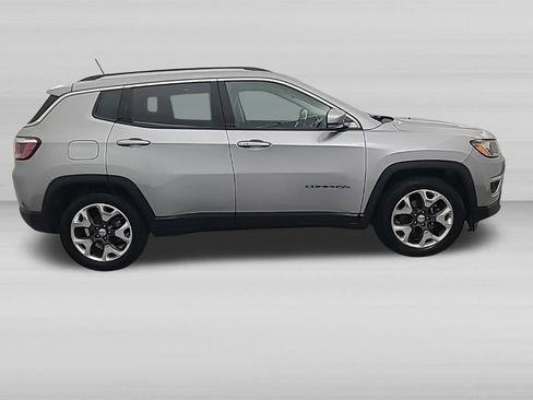 Used 2020 Jeep Compass Limited FWD image 3