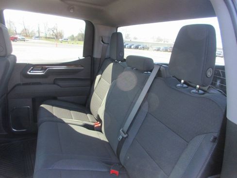New 2026 GMC Sierra 1500 SLE w/ Max Trailering Package AWD/4WD image 15