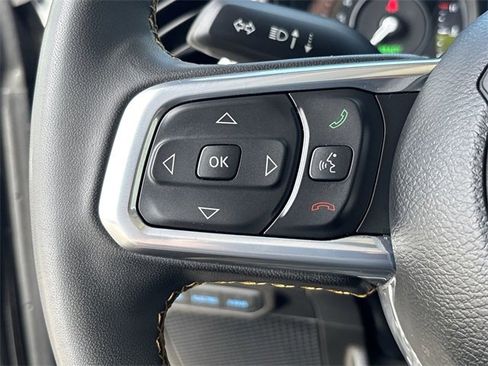 Used 2024 Jeep Wrangler Unlimited Sahara image 22