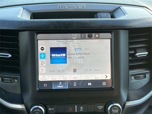 Used 2024 RAM 3500 Big Horn image 16