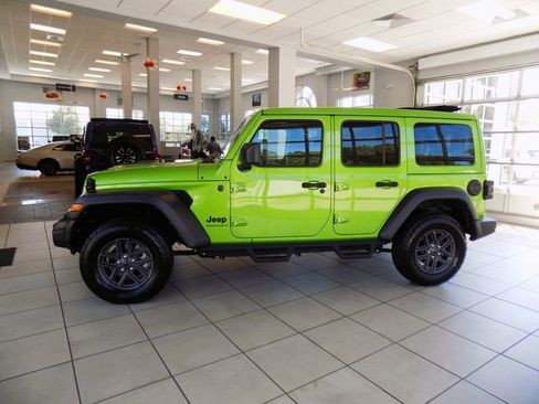 Certified 2025 Jeep Wrangler Unlimited Sport AWD/4WD image 4