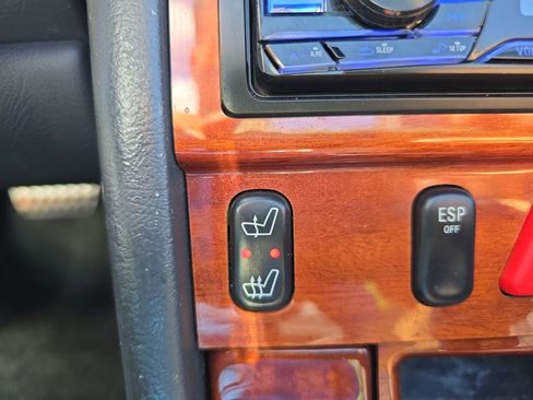 Used 2004 Mercedes-Benz SLK 320 image 25