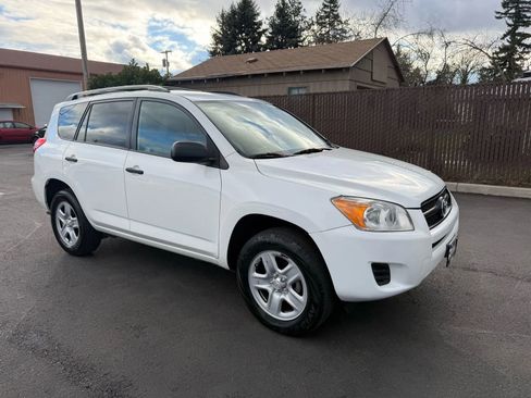 Used 2011 Toyota RAV4 2WD w/ Base L4 Extra Value Pkg image 3