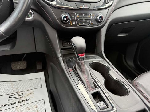 Used 2022 Chevrolet Equinox RS w/ RS Leather Package image 47