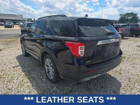 Used 2023 Ford Explorer XLT w/ Equipment Group 202A AWD/4WD image 3