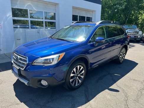 Used 2016 Subaru Outback 3.6R Limited AWD/4WD image 3