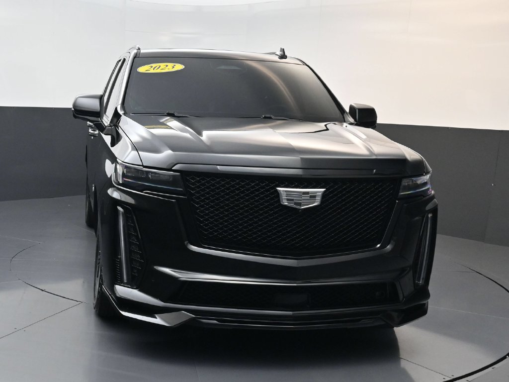 Used 2023 Cadillac Escalade V w/ LPO, ONYX Package AWD/4WD image 8