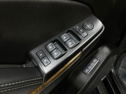 Used 2019 GMC Yukon XL Denali w/ Denali Ultimate Package image 17