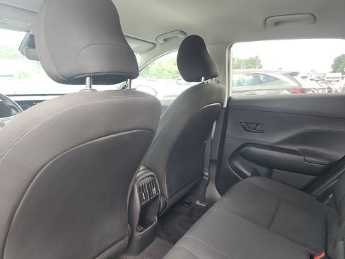 Used 2024 Hyundai Kona SEL AWD/4WD image 24