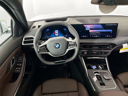 New 2026 BMW 330i xDrive Sedan w/ Premium Package image 23