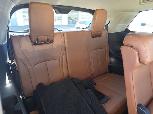 Used 2023 INFINITI QX60 Sensory w/ Vision Package AWD/4WD image 10