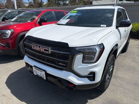 Certified 2026 GMC Terrain AT4 AWD/4WD image 2